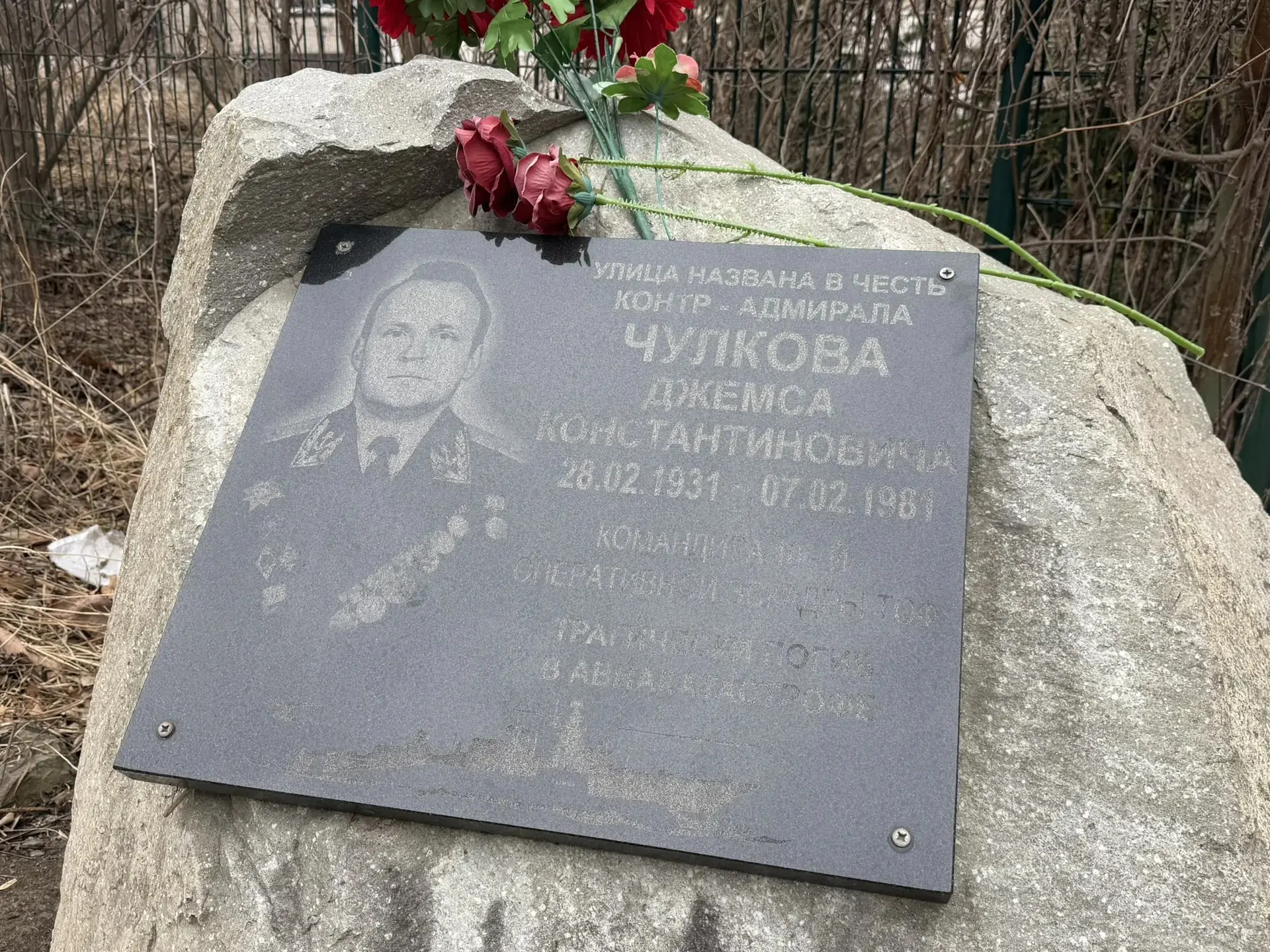 🌿 ВОЛОНТЁРСКИЙ ОТРЯД ГИМНАЗИСТОВ: ДОБРЫЕ ДЕЛА ПРОДОЛЖАЮТСЯ!  👥 Наши юные волонтёры совместно с совет
