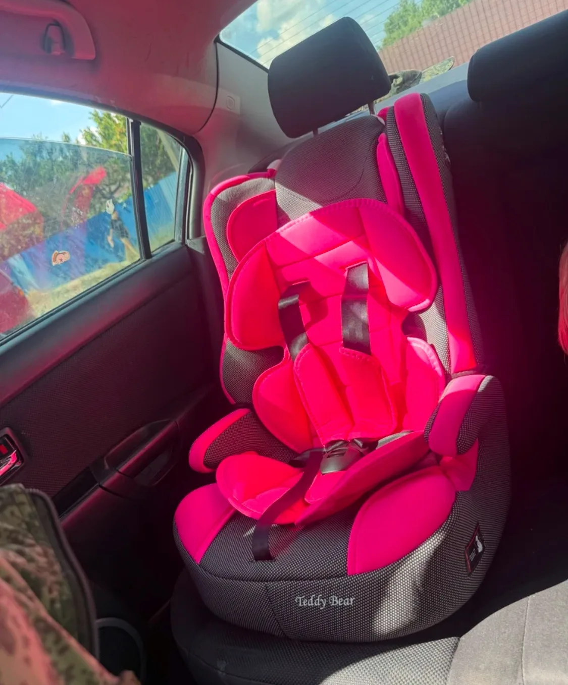 Продам детское автокресло новое 9-36 кг, 9 мес - 12 лет, цена 4900 руб, тел 89133545454