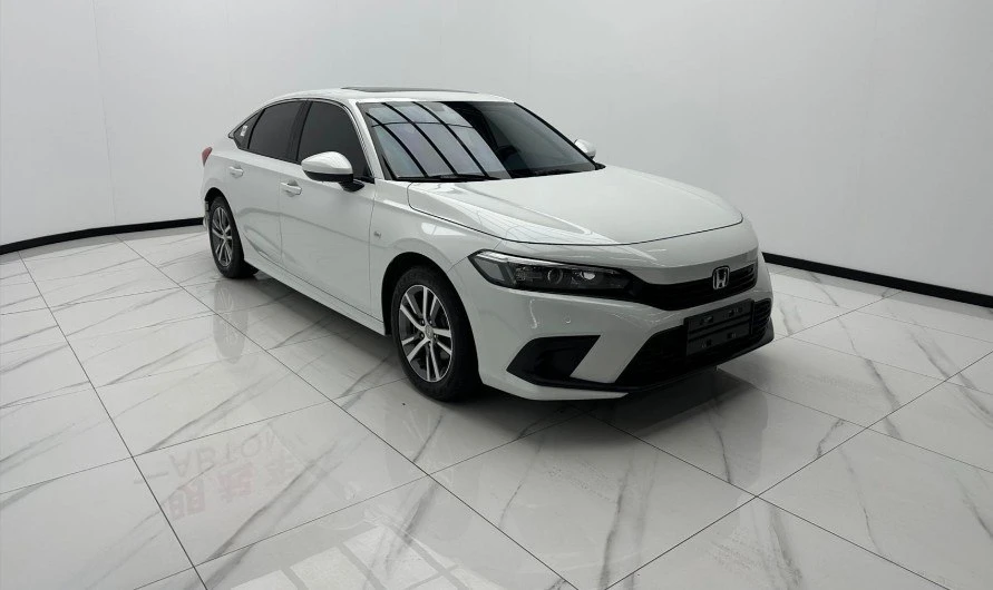 ✅ Доступен к покупке из Китая 🇨🇳

HONDA CIVIC

- 2023 год
- объем 1.5 литра, бензин, 130 л.с.
- пр