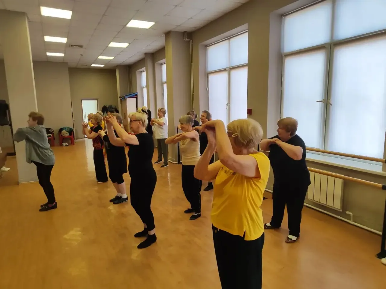 💃 Танцуем и молодеем душой!