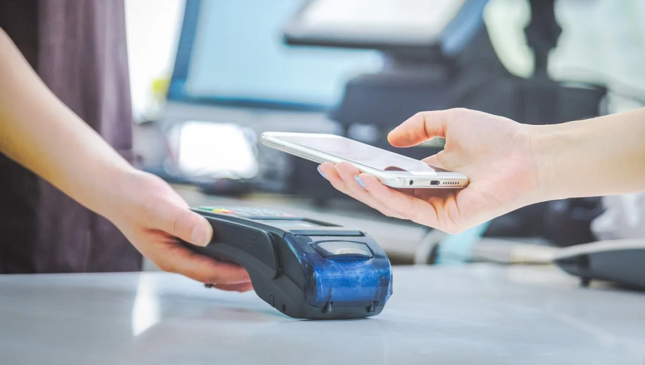 📆 Осенью в России введут универсальный QR-код для оплаты