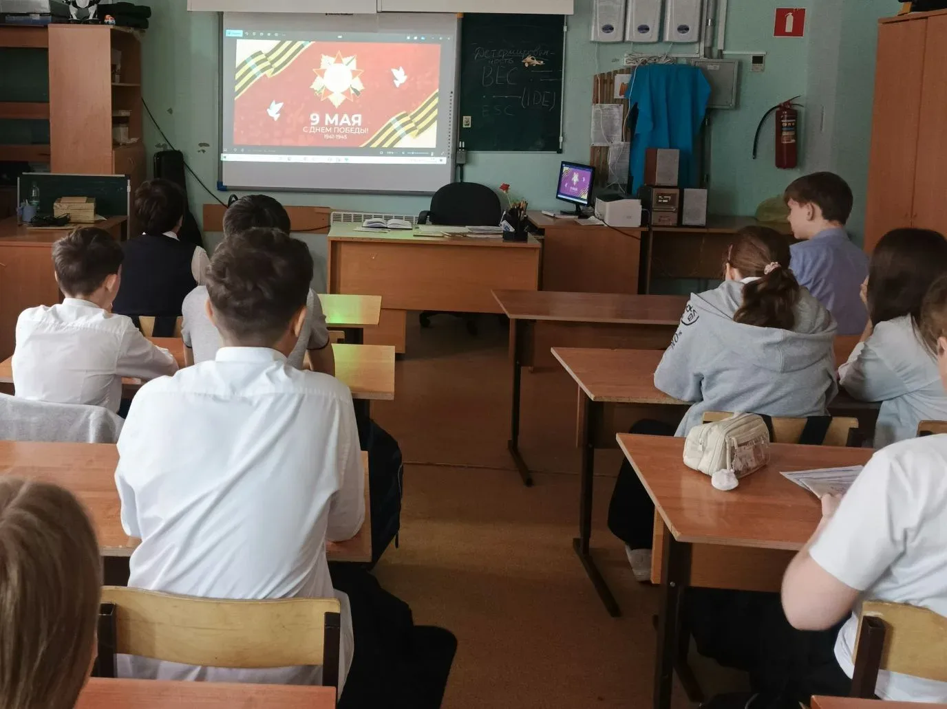 Школа готовится к празднованию Дня Победы ⁣ В школе полным ходом идёт подготовка к Дню Победы. Учени