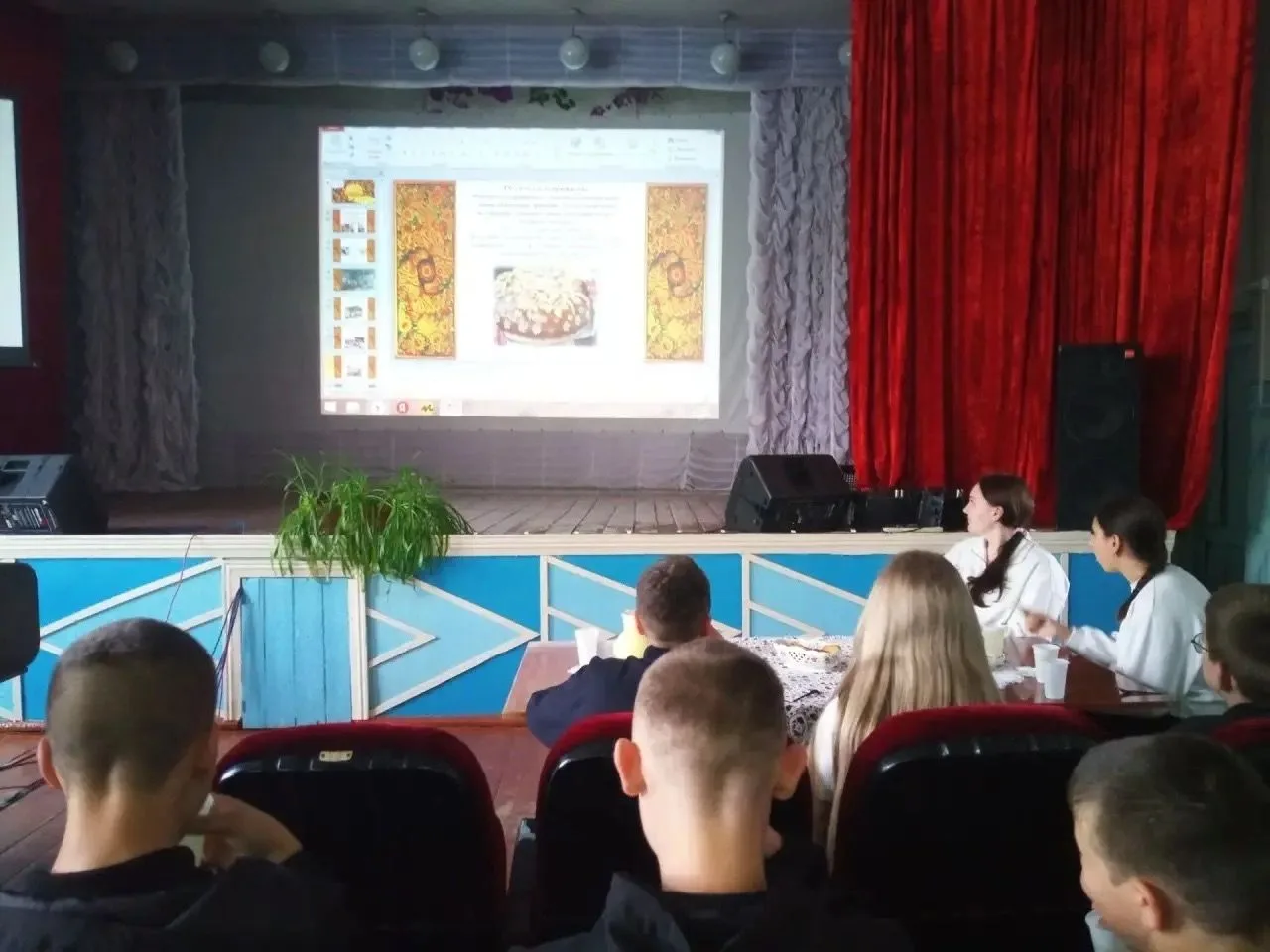 Как здорово, что «Пушкинская карта» дает возможность не просто узнавать новое, а по-нас...