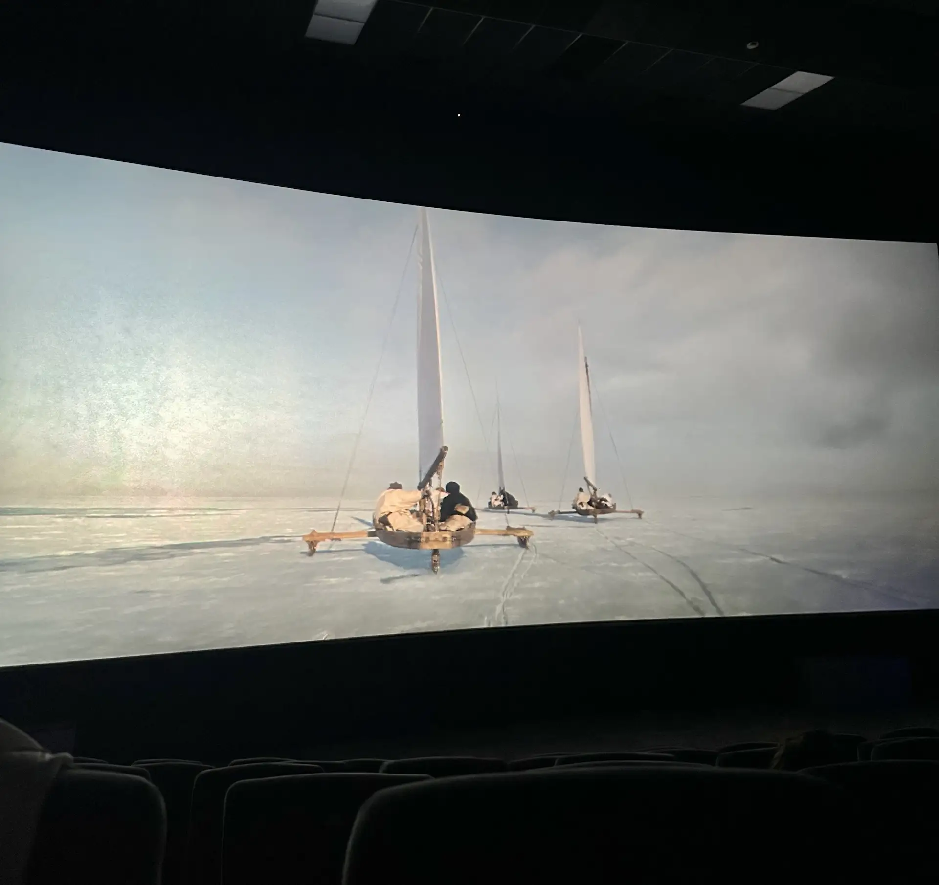 📽 «Ангелы Ладоги» – кино, которое тронуло до глубины души  7 мая учащиеся 6 «А» класса посмотрели фи