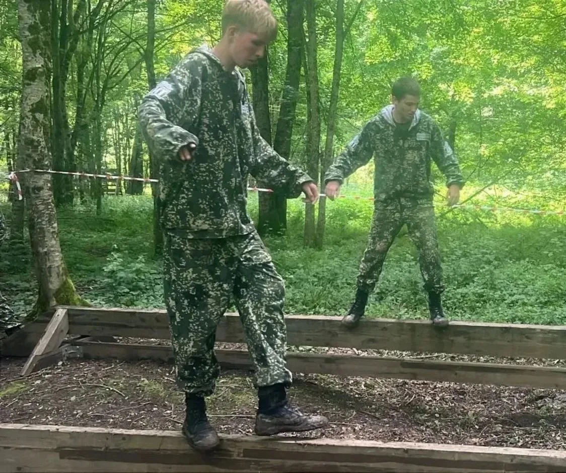 🔥 Команда Анапского индустриального техникума приняла участие в военно-тактической игре «Рекрут 2.0»
