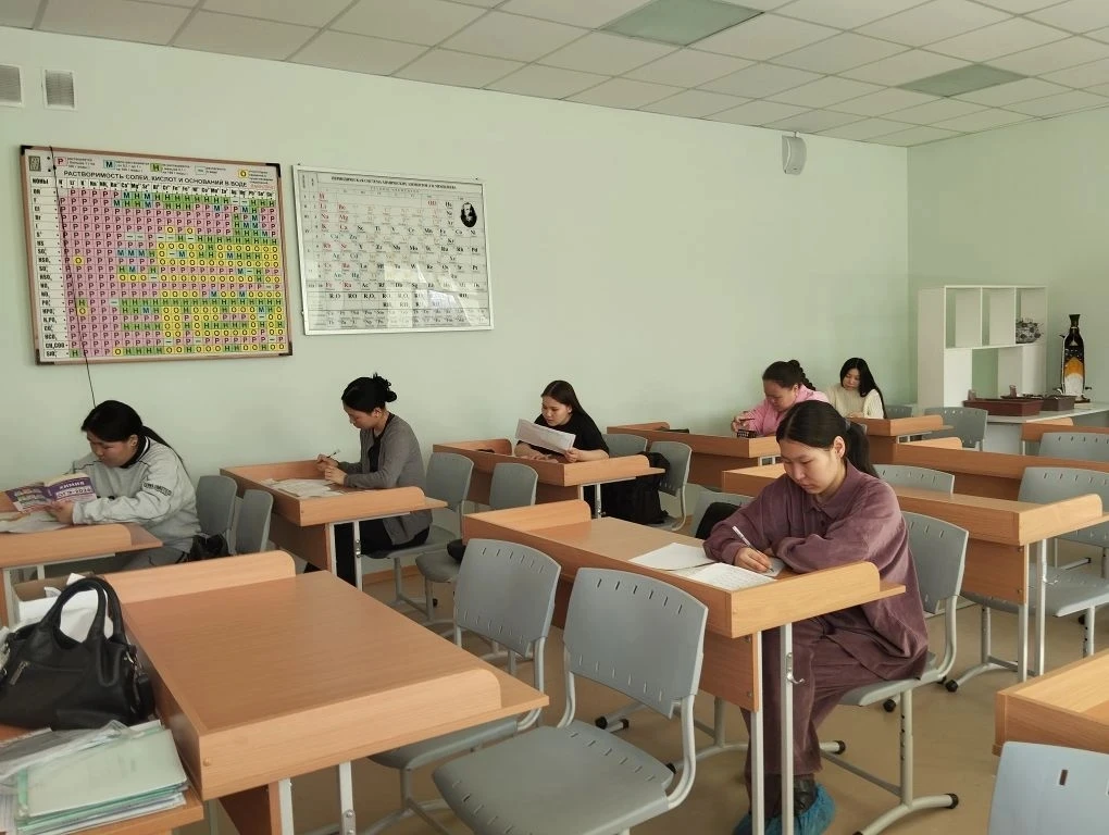 Сегодня 30 марта в школе проведены консультации "Весенней школы".📢 Всего проведено 15 консультаций. 