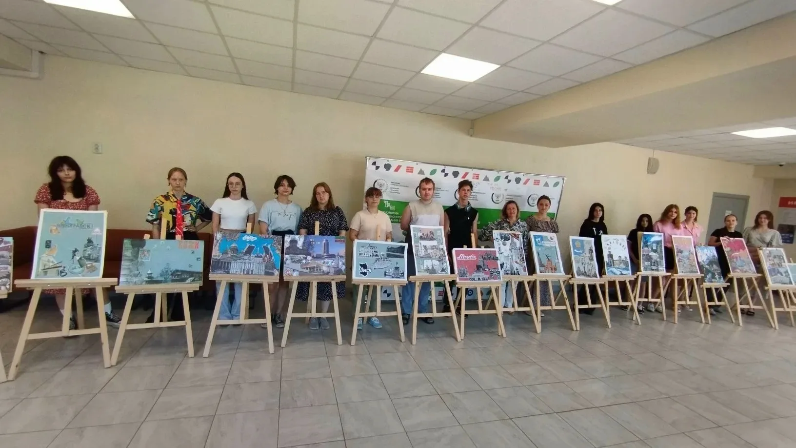 В преддверии Дня России студенты нашего колледжа специальности 07.02.01 Архитектура под руководством