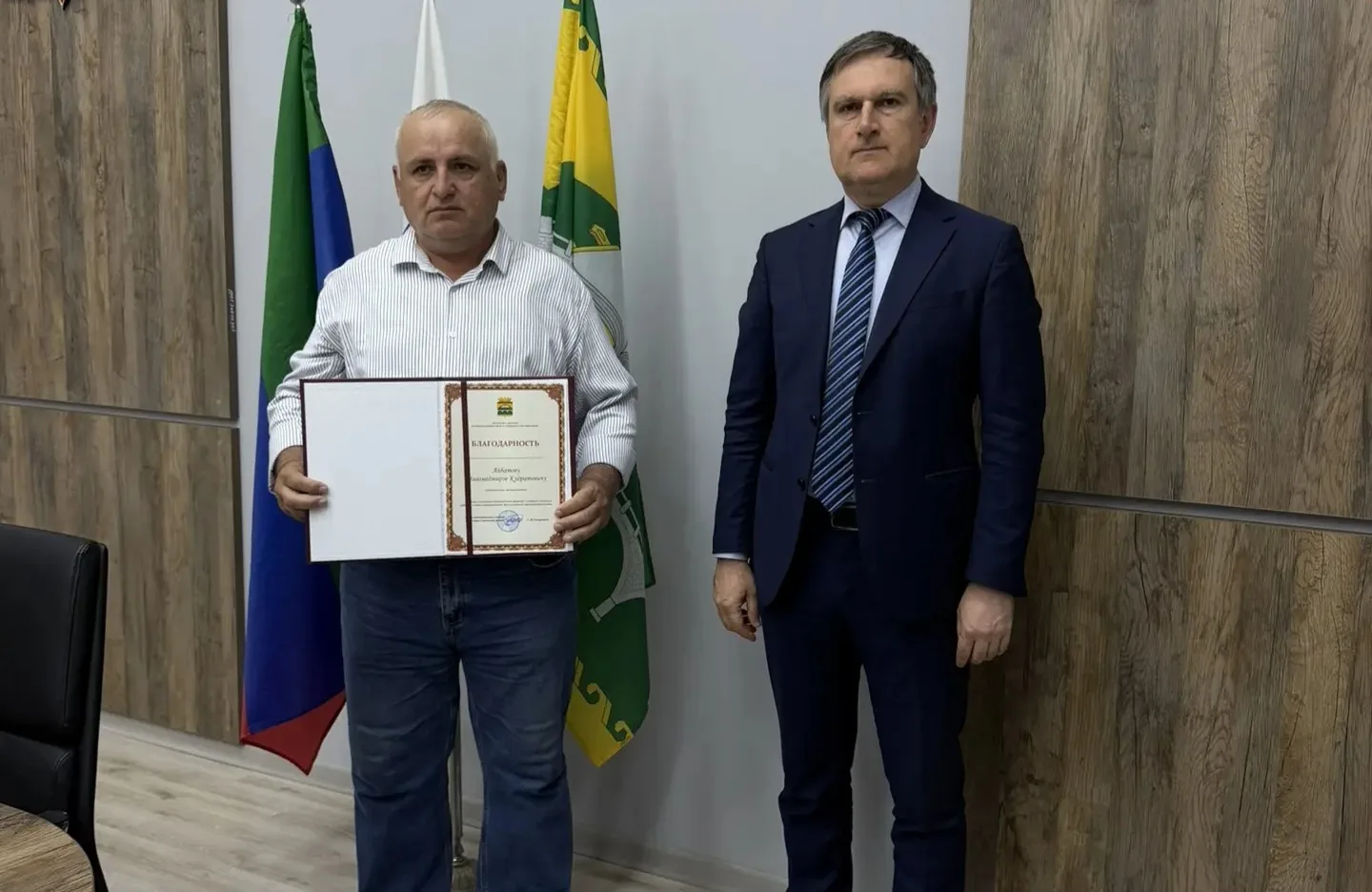 В Сулейман-Стальском районе отметили представителей бизнеса за вклад в развитие муниципалитета
 
В а