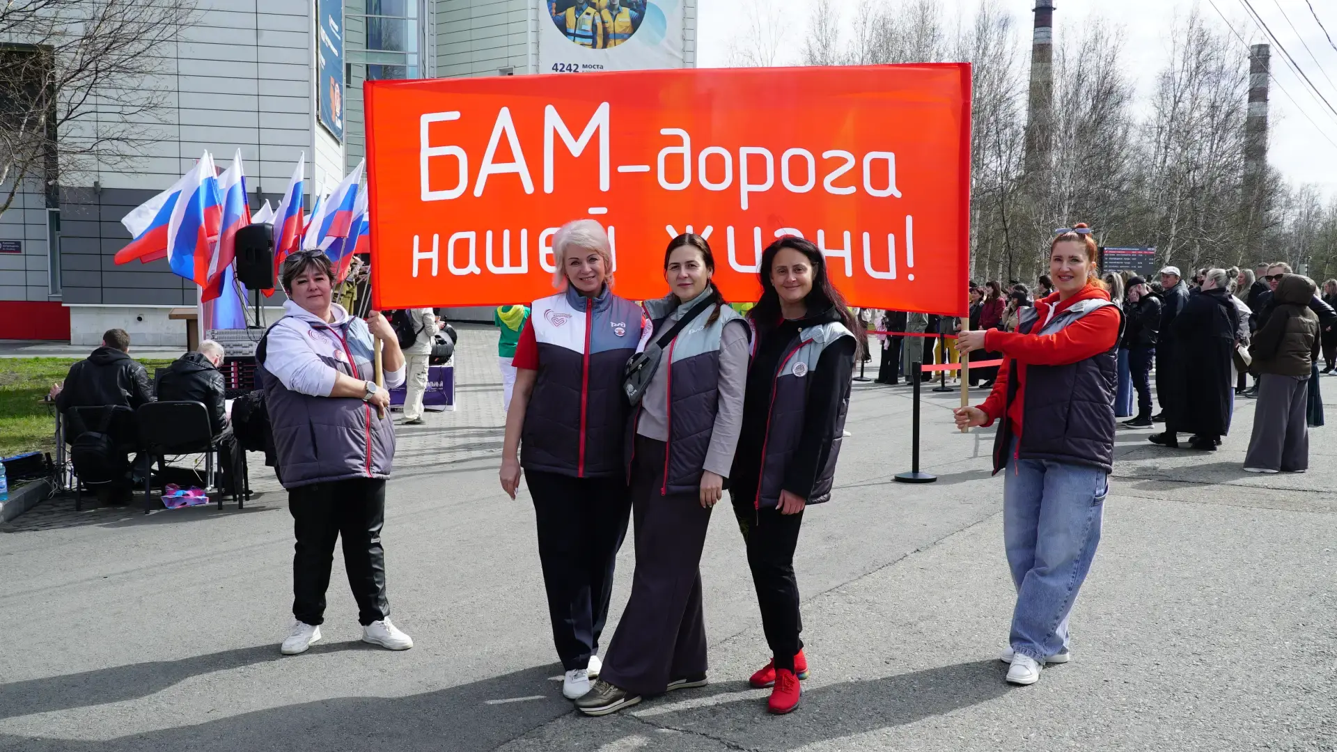 🎭🚂 В столицу БАМа прибыл «Театральный поезд»!  Сегодня, 19 мая, на перроне вокзала Тынды состоялась 