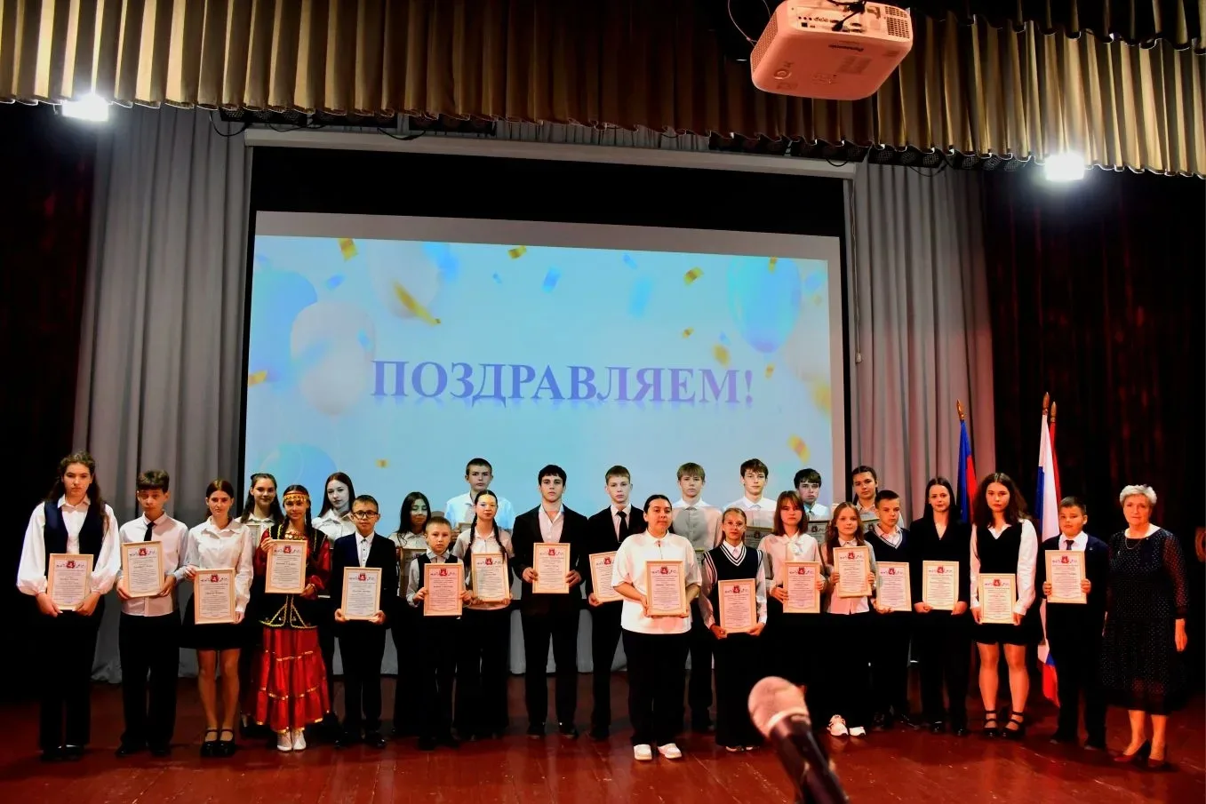 ✨✨✨Ребята нашей школы приняли участие в фестивале народов, приуроченном ко Дню детства!