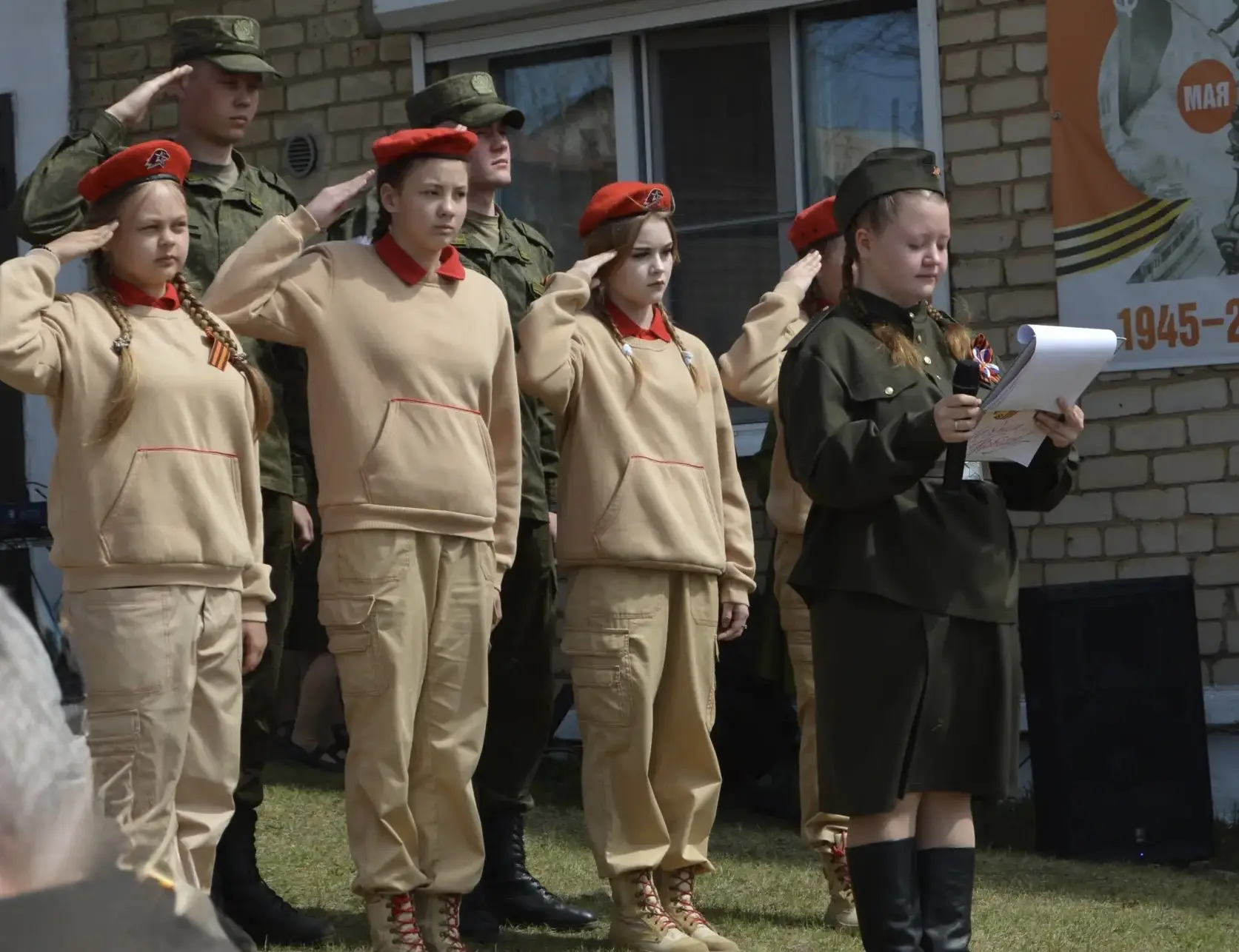 🕊️🇷🇺В честь Дня Победы в селе Смоленка прошли памятные мероприятия, объединившие жителей и школьнико