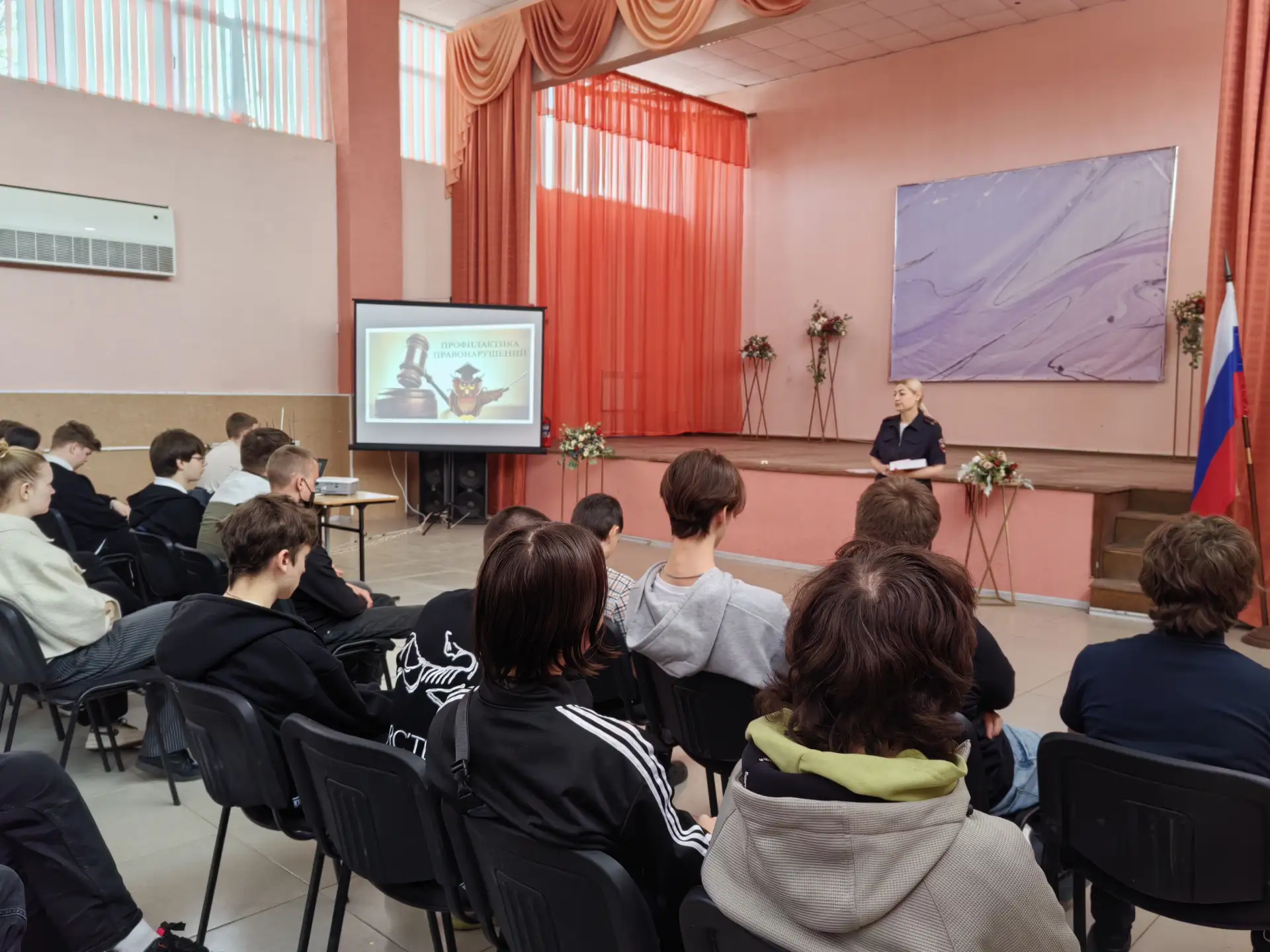 🛑 Накануне выходных на отделении сельского хозяйства и строительных технологий Ейского полипрофильно