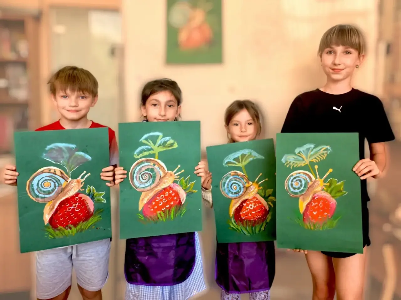 🚀 STARtoвал ART-Интенсив
«Красочное Лето»!
Сегодня дети создали свои первые работы-рисунок «Улитка»
