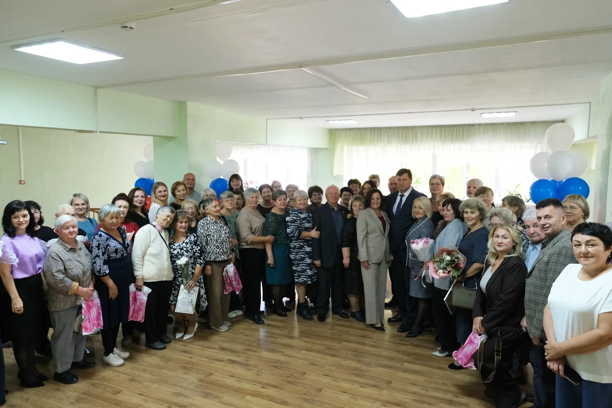 Комплексный центр социального обслуживания населения «Забота» в Оби отметил 30-летие: т...