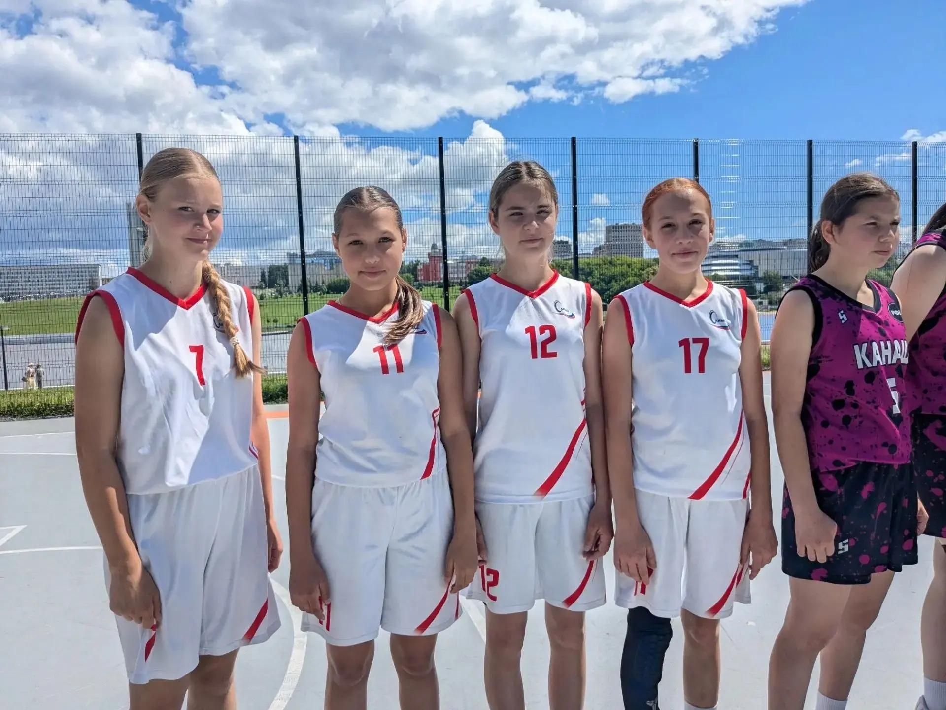 Хорошие новости с игровой площадки Центра уличного баскетбола!🏀🏀 
Шумерлинские баскетболистки стал