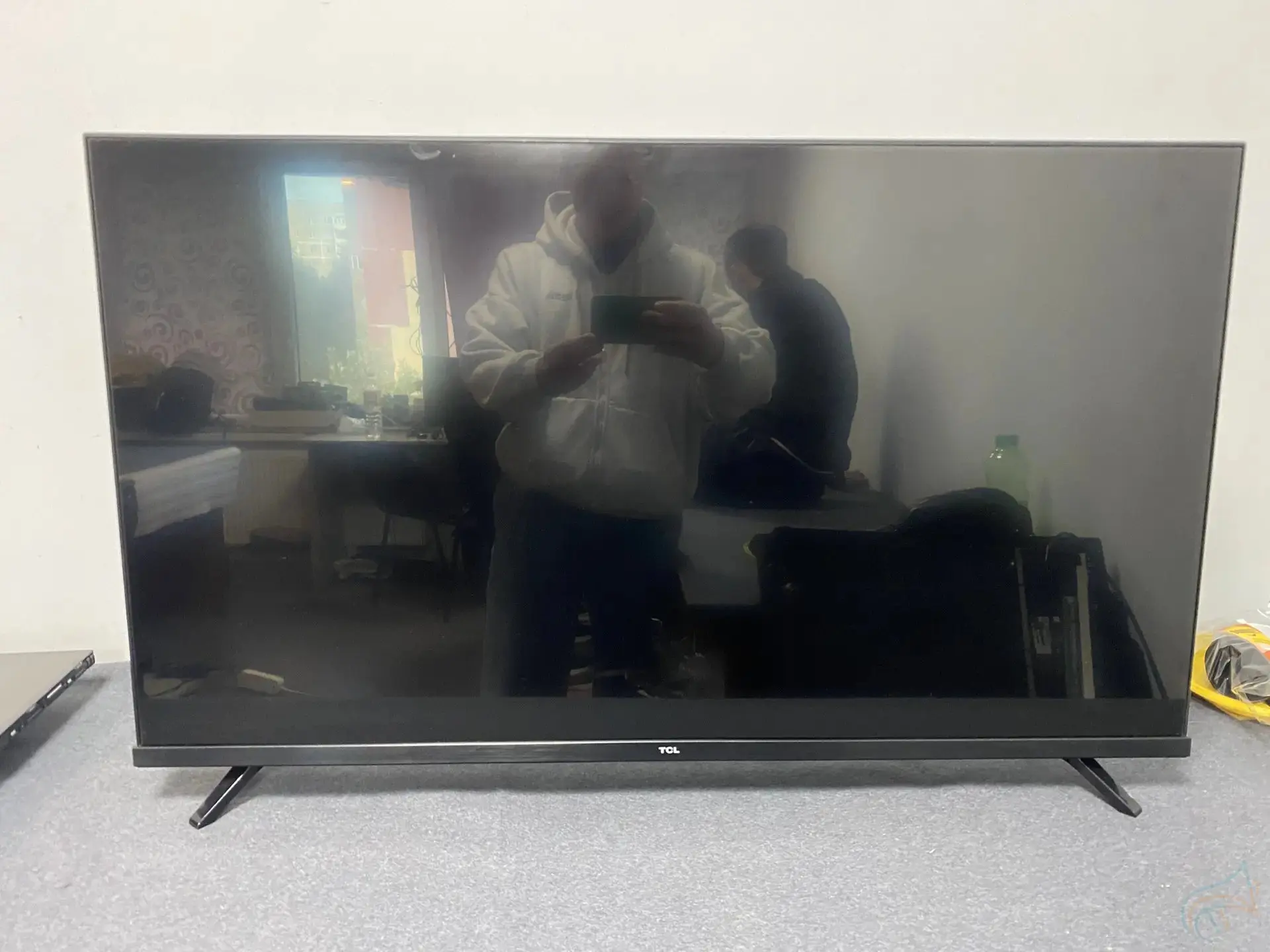 📌 Телевизор TCL