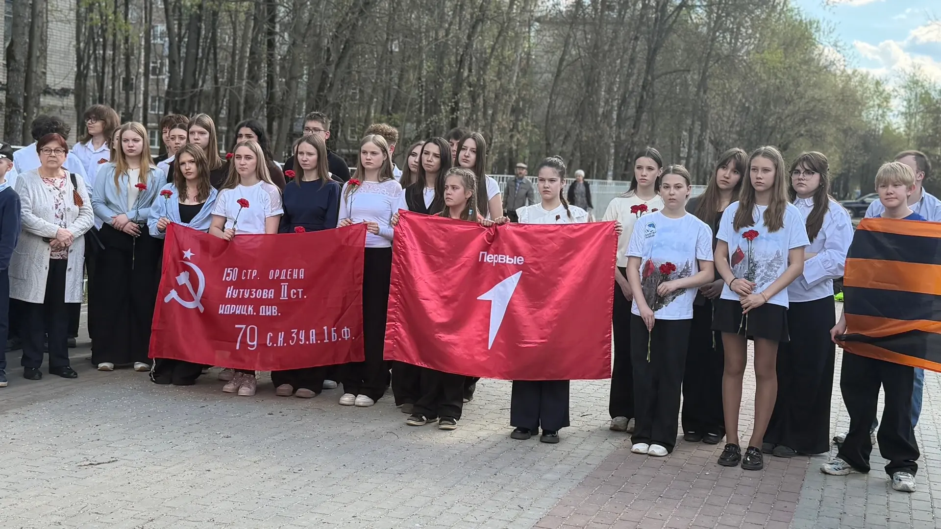 9мая наша страна отмечает 81 годовщину со Дня Победы.  По инициативе Советника директора по воспитан