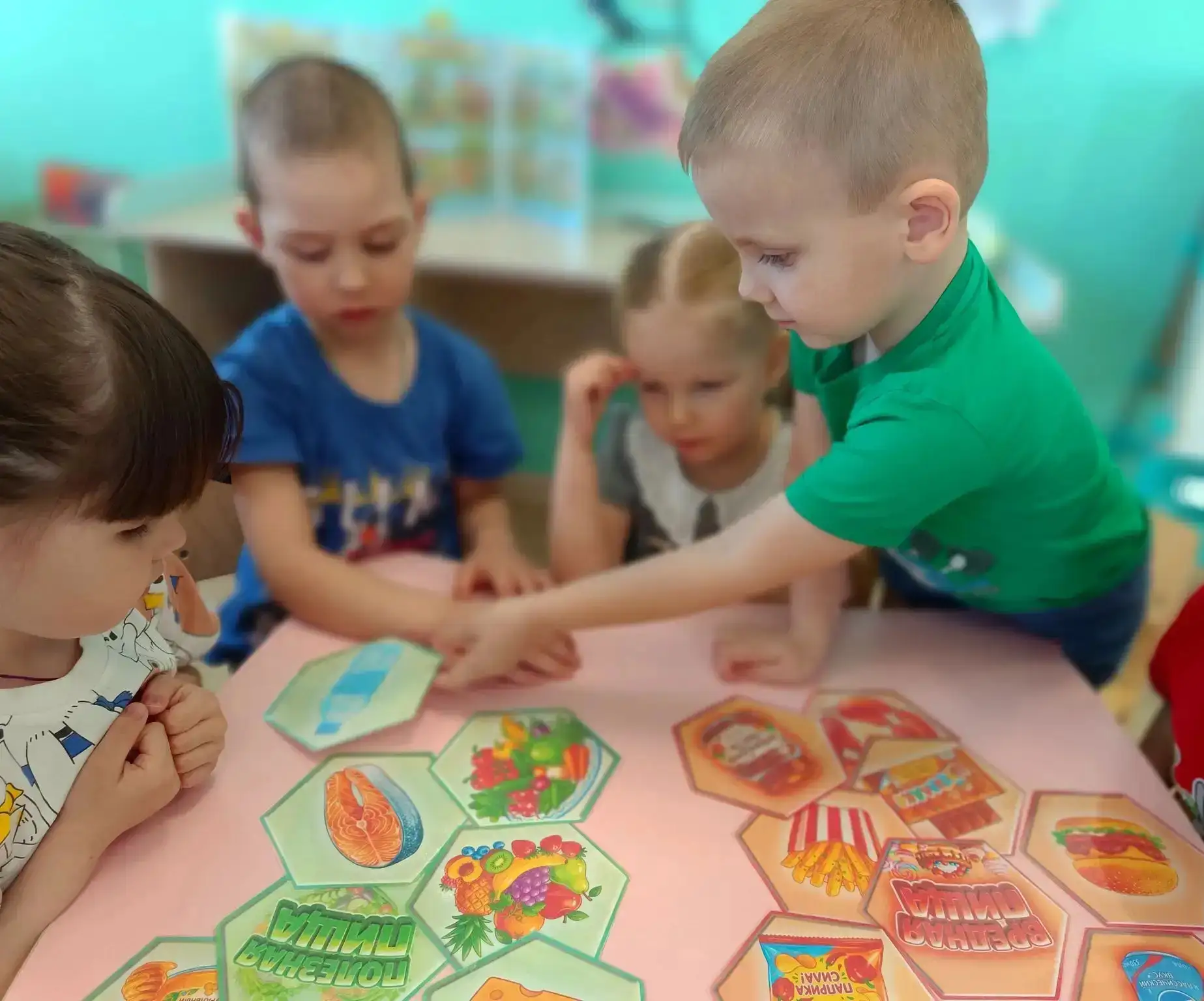 День ЗОЖ в группе "Кнопочки"🌱  В рамках месячника здоровья мы с ребятами учились быть крепкими, здор