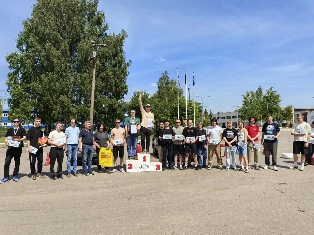 🏁 В МАДИ подвели итоги спартакиады по автомногоборью

На трассе полигона УИЦ МАДИ состоялся третий,