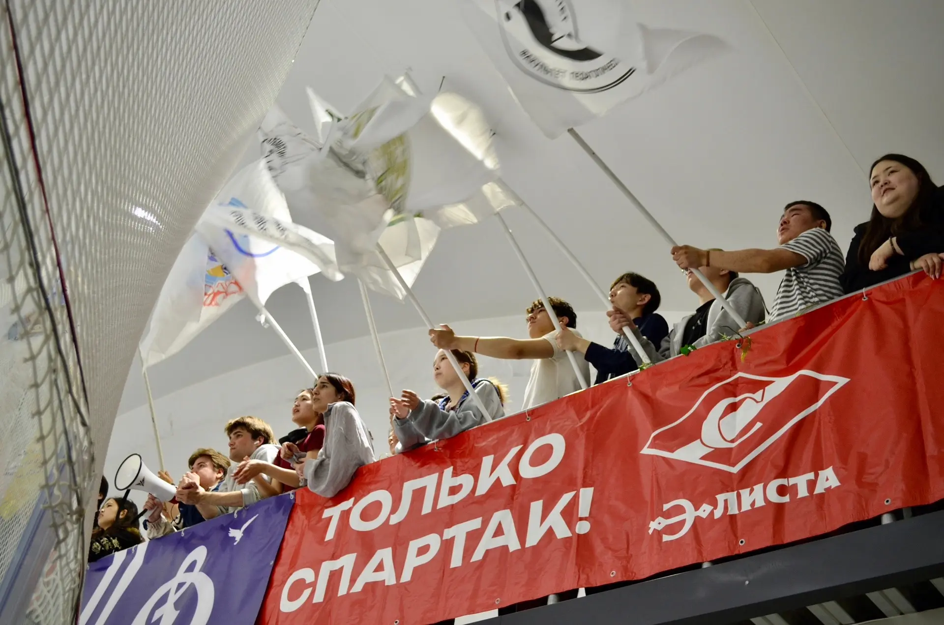 Плей-офф «Кубок Джунгара», первая игра прошла🏒  Команда Калмыцкого государственного университета вст