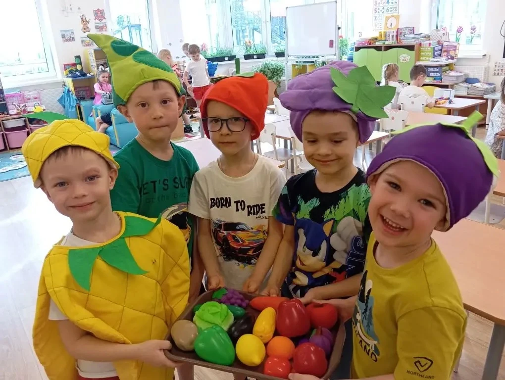🍎🥕 Фруктово-овощной переполох в 12 группе!