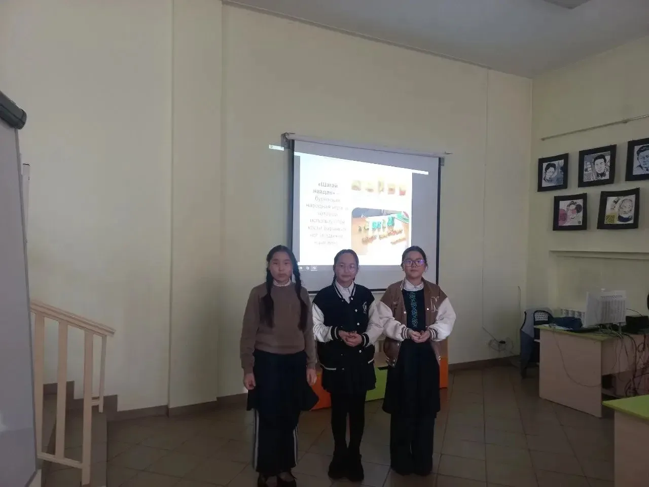 ⭐️В преддверии Сагаалгана учащиеся 3а, 4а, 4 б классов посетили  Детскую  библиотеку имени Б. Абидуе
