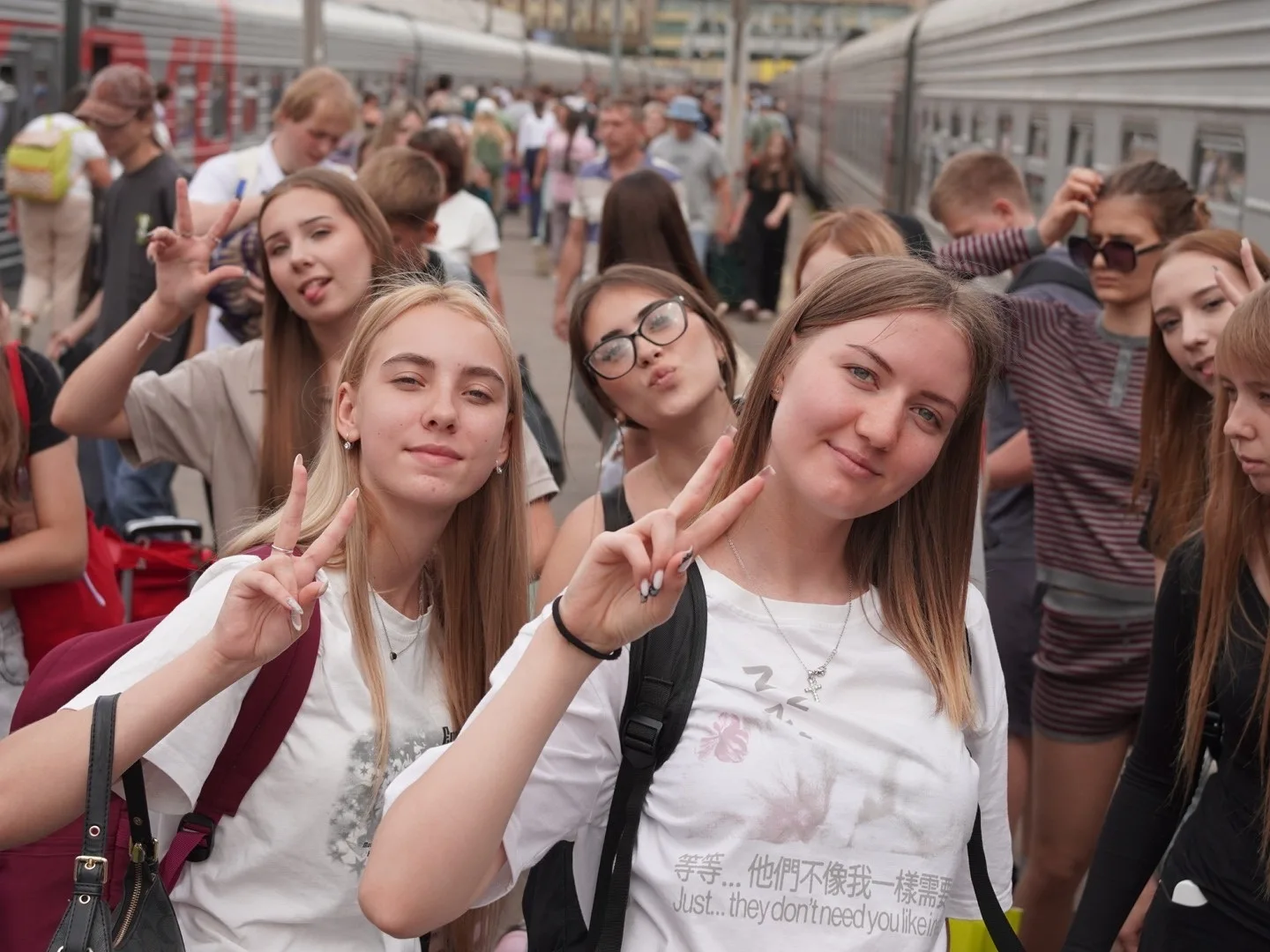 В МПГУ торжественно закрыли первую из «Университетских смен 2026»

Утром 24 июля в Московском педаго