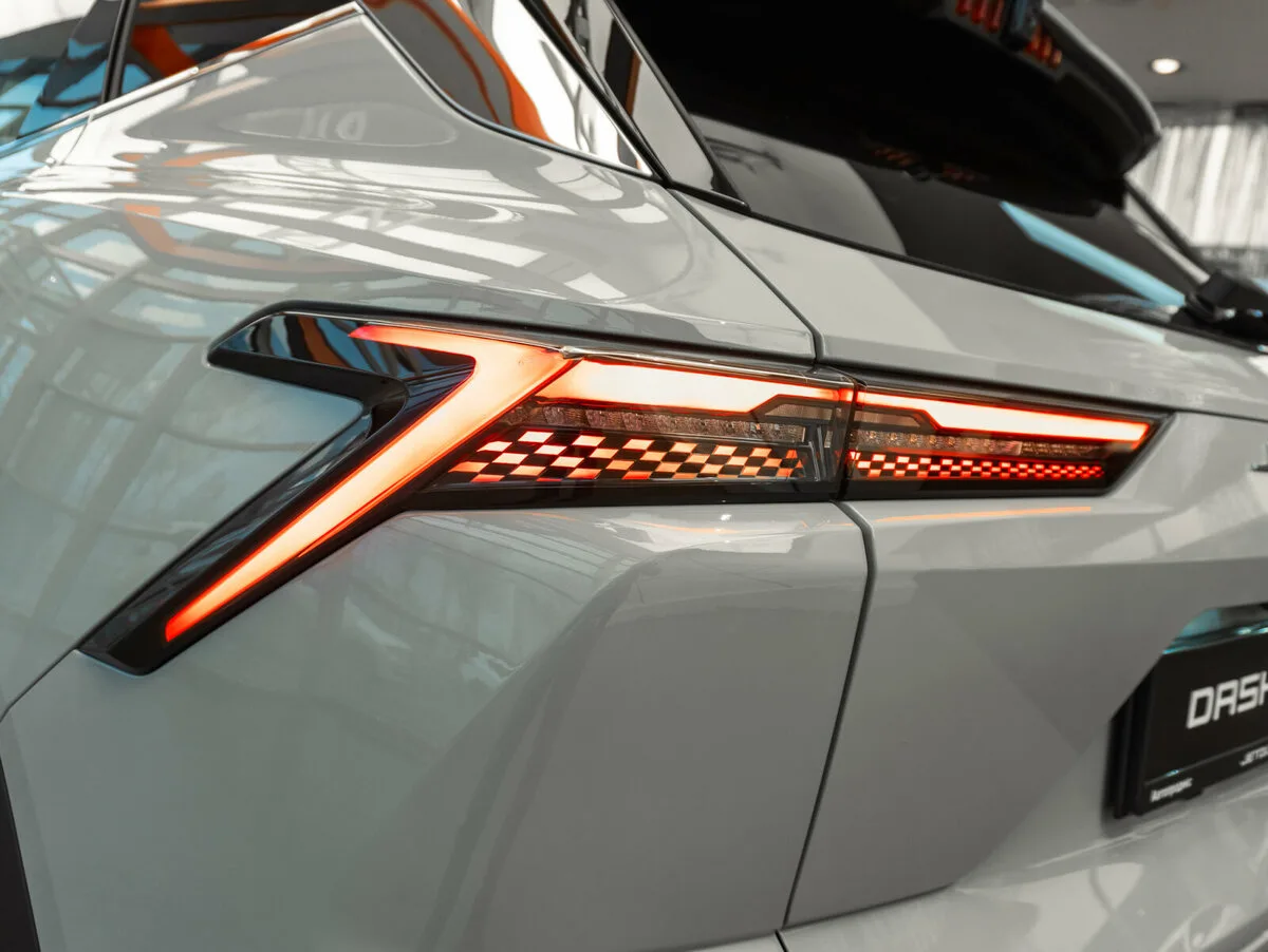 Jetour JETOUR Dashing с выгодой до 800 000 ₽ до 31.05  Всенние выгоды на JETOUR Dashing до 800 000 ₽