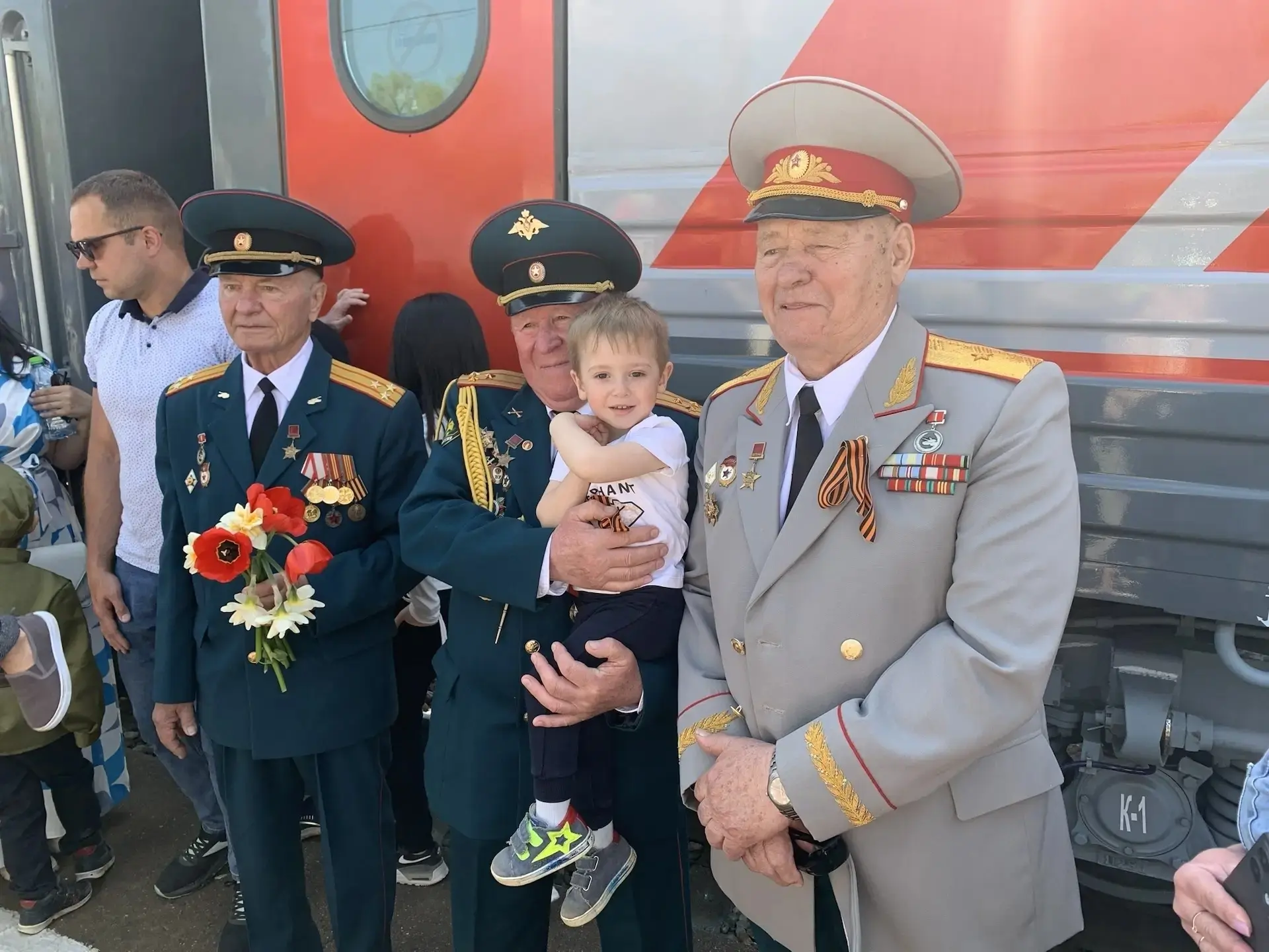 ✨Поезд Победы — Дорога Памяти  🚂🎉6 мая Ярцево стало частью масштабной патриотической акции, посвящен