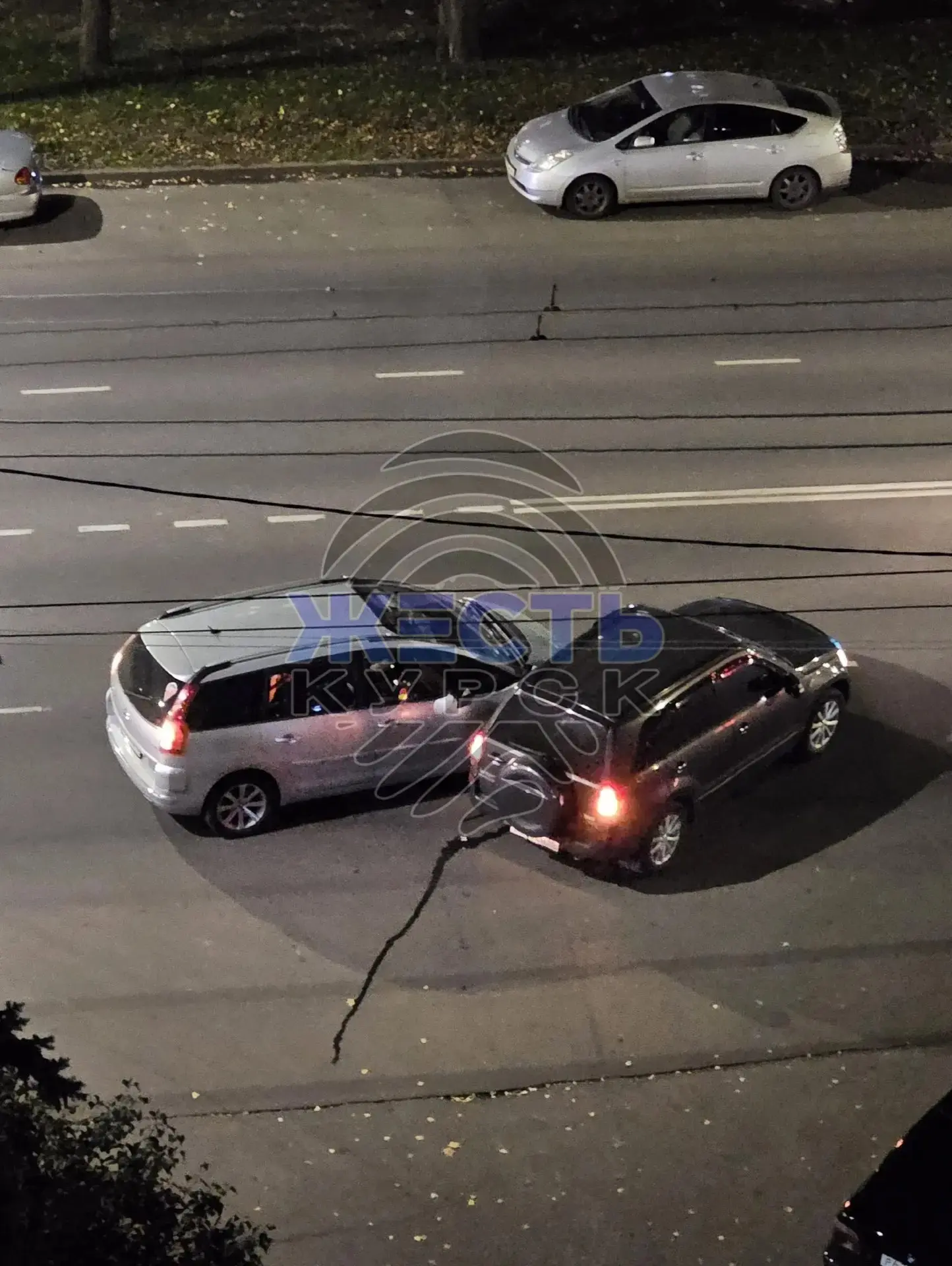 На проспекте Дружбы произошло небольшое ДТП.