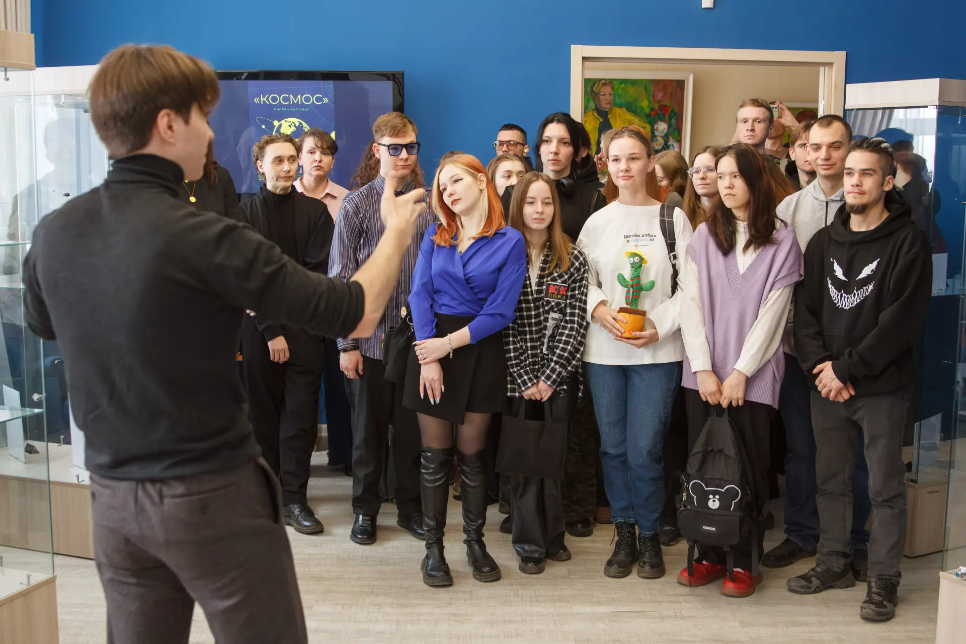 В КемГИК прошло открытие выставки «Космос как искусство»  🖼 10 апреля 2026 года в экспозиционно-выст