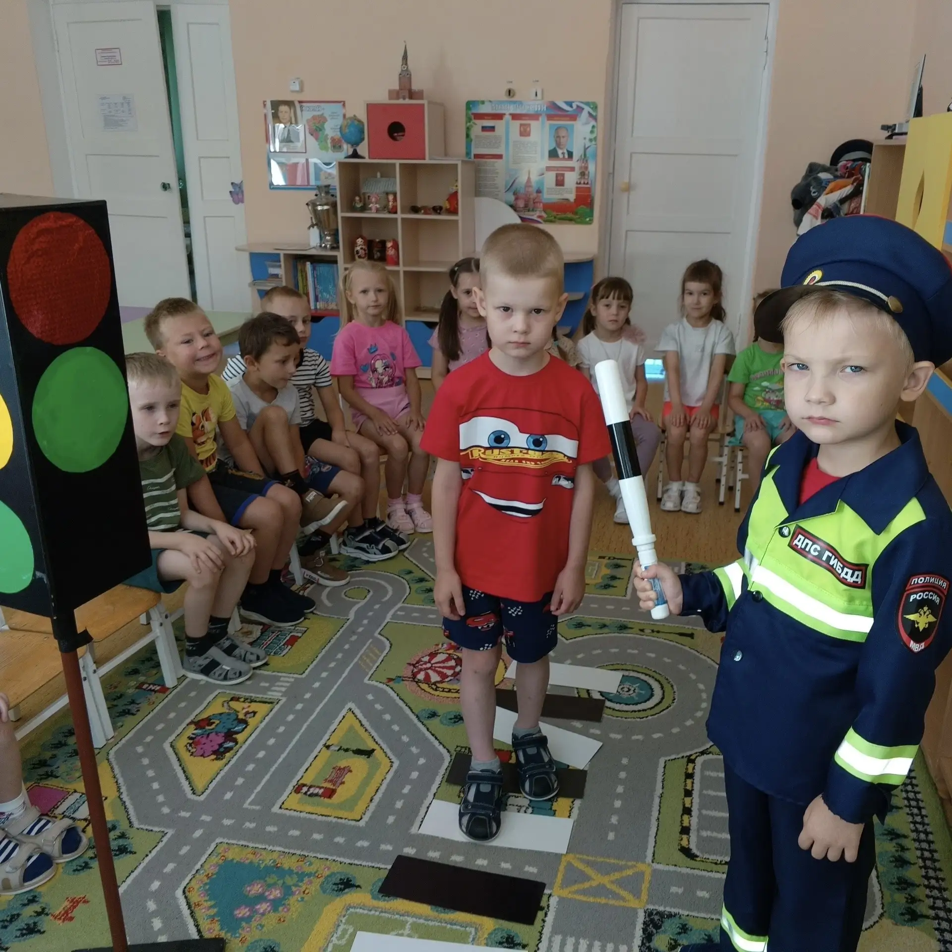 В средней группе «Капельки» МБДОУ д/ № 1 «Рябинка» проведена игровая программа «Мы – пе...