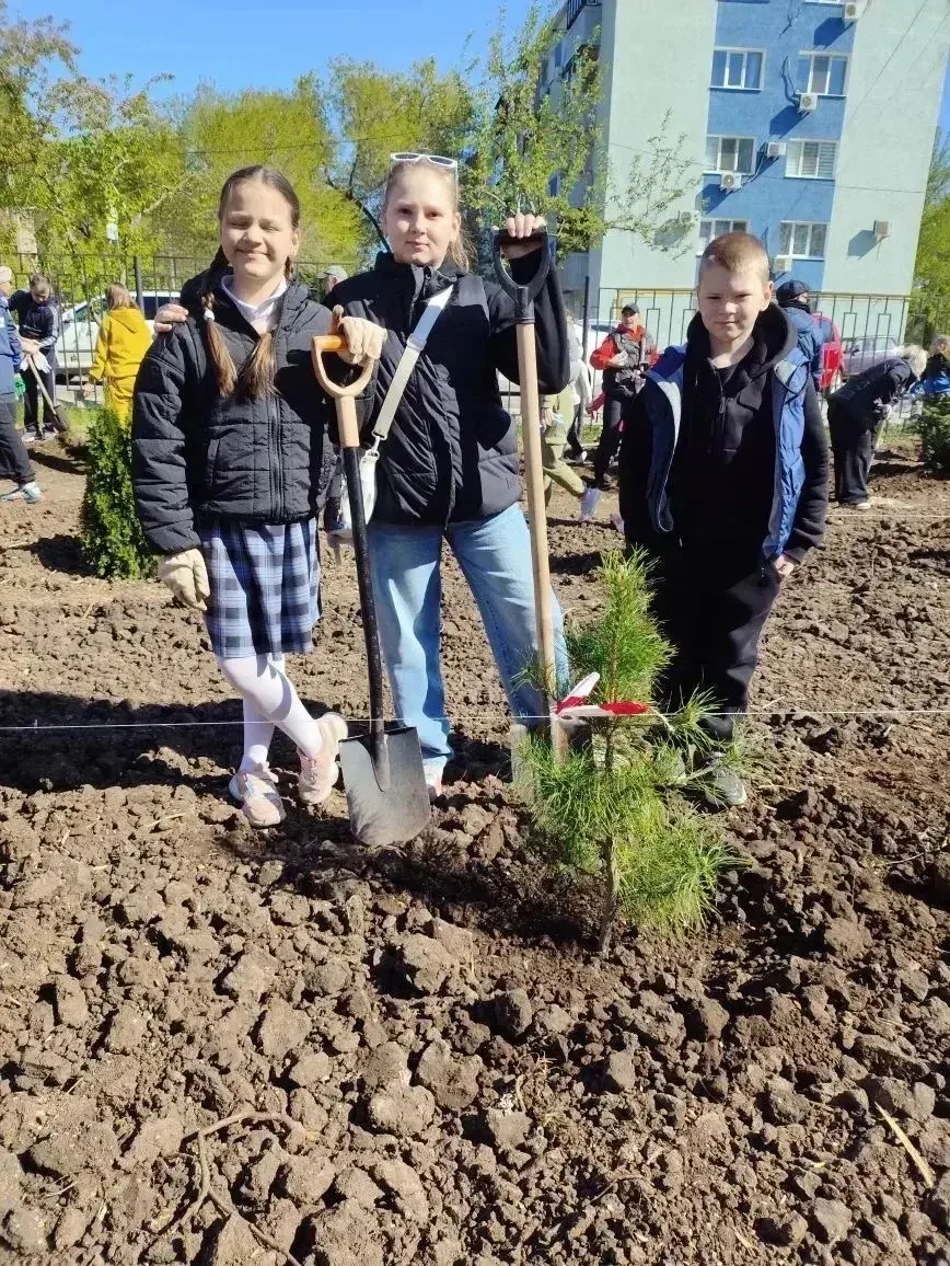 Мир! Труд! Май! С праздником весны и созидания! 🕊🌿  Дорогие коллеги, учащиеся и родители! Поздравляе