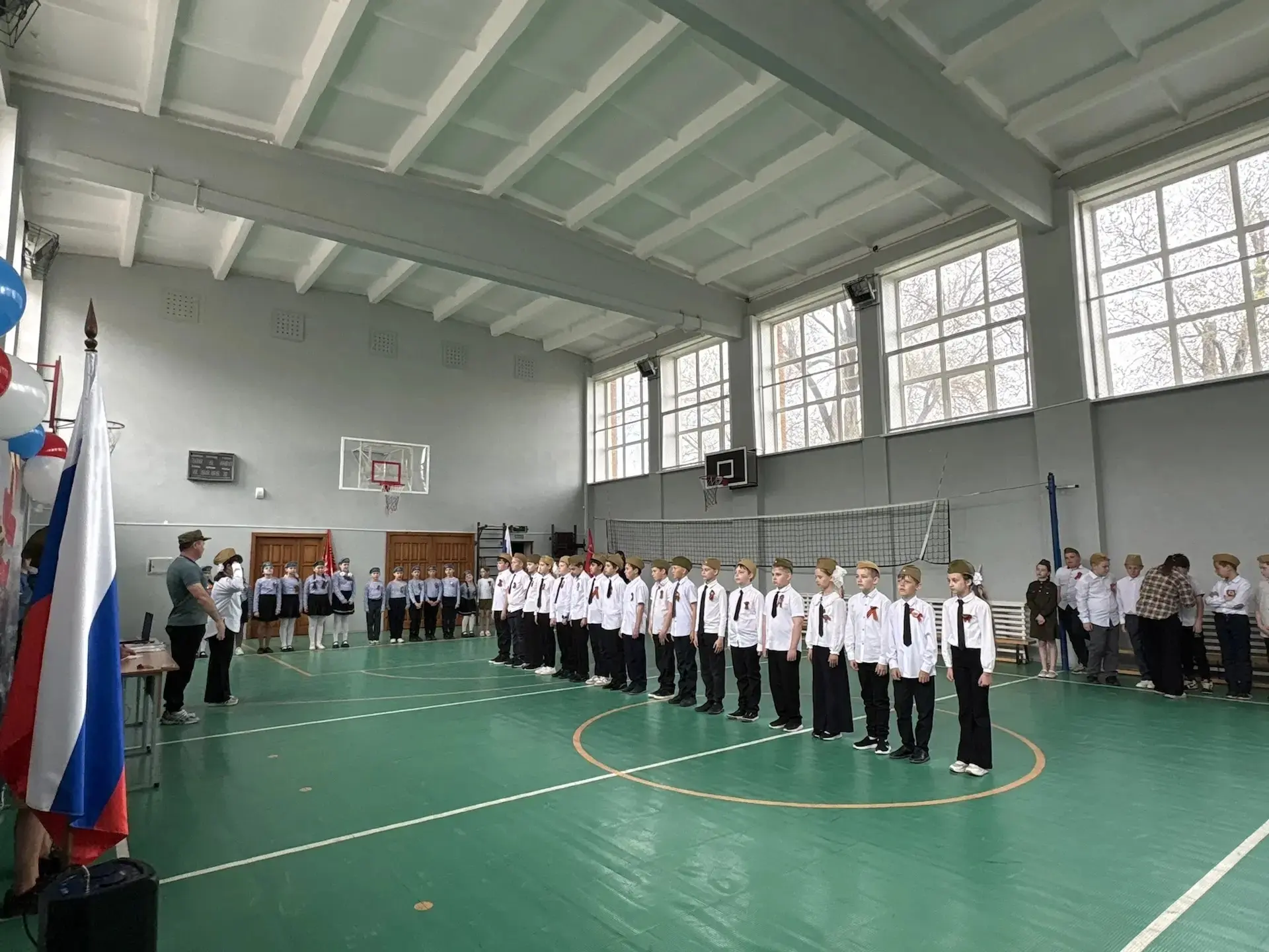 Сегодня в нашей школе  состоялся традиционный конкурс «Смотр строя и песни» для учащихс...