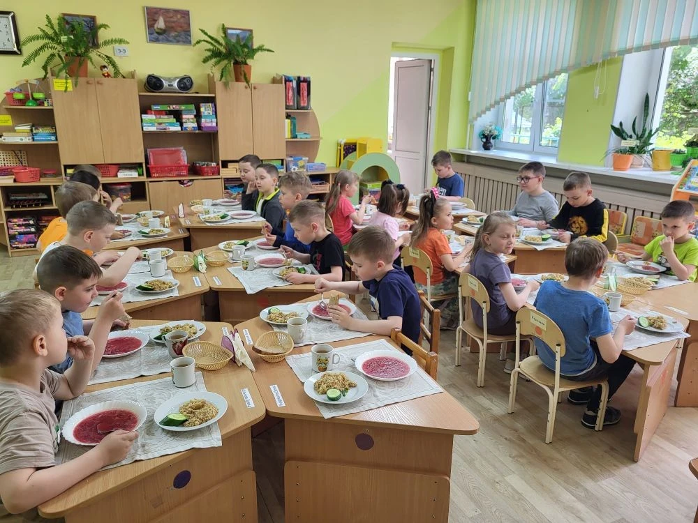 🌸🌼🌻Второй день летнего оздоровительного  лагеря «Светлячки» проходит  на УРА!