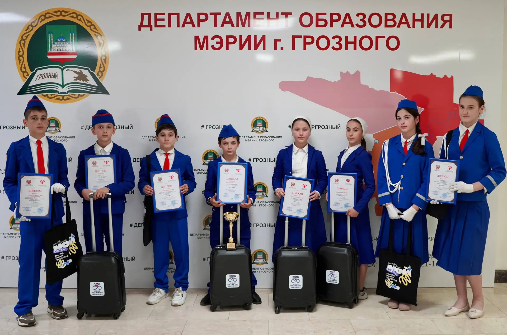 ГРОЗНЕНСКИЕ ШКОЛЬНИКИ СТАЛИ ТРИУМФАТОРАМИ РЕГИОНАЛЬНОГО ЭТАПА «БЕЗОПАСНОГО КОЛЕСА»!

В стенах Респуб