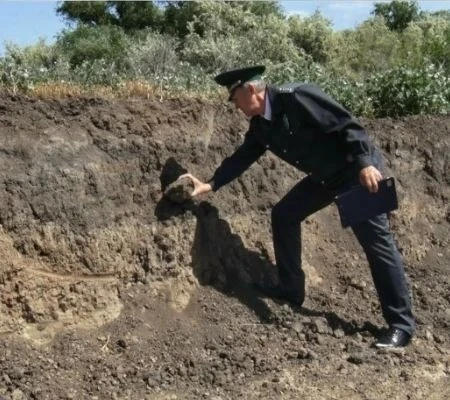 🌾 В Орловском районе выявили незаконное снятие почвы