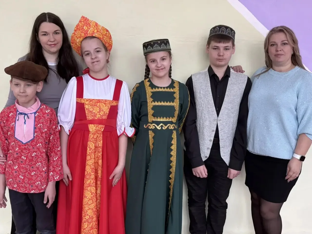 Завершился IX межмуниципальный фестиваль детского творчества «Весенняя акварель», посвященный единст