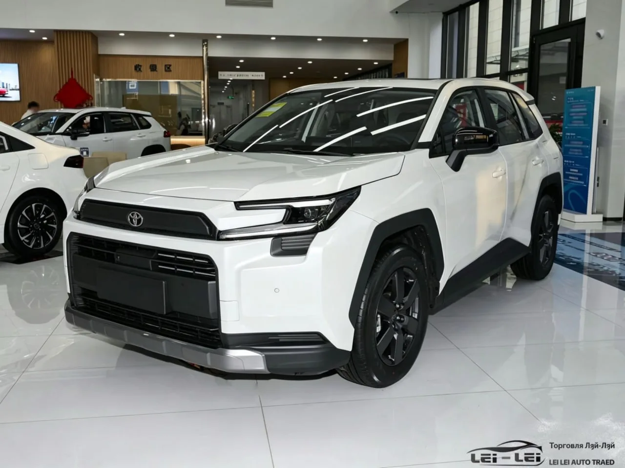🚗 Toyota RAV4 2026 2.0L AWD Luxury
• Двигатель: 2.0L
• Мощность: 171 л.с.
• 4-цилиндровый двигатель