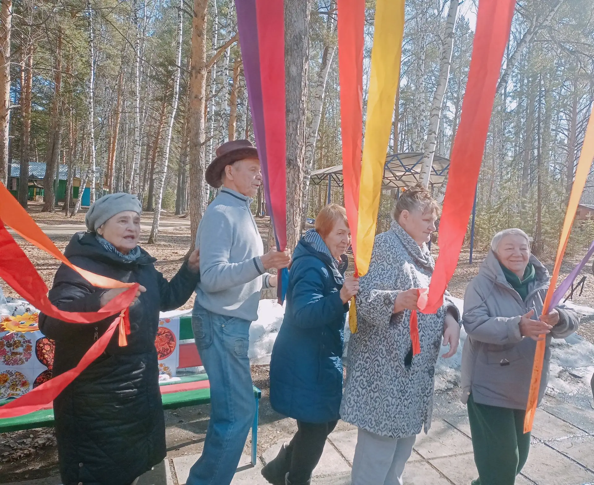 В МКУ "СОЦ "Утёс" провели яркое и тёплое мероприятие  фольклорный праздник "Народов дружный хоровод"