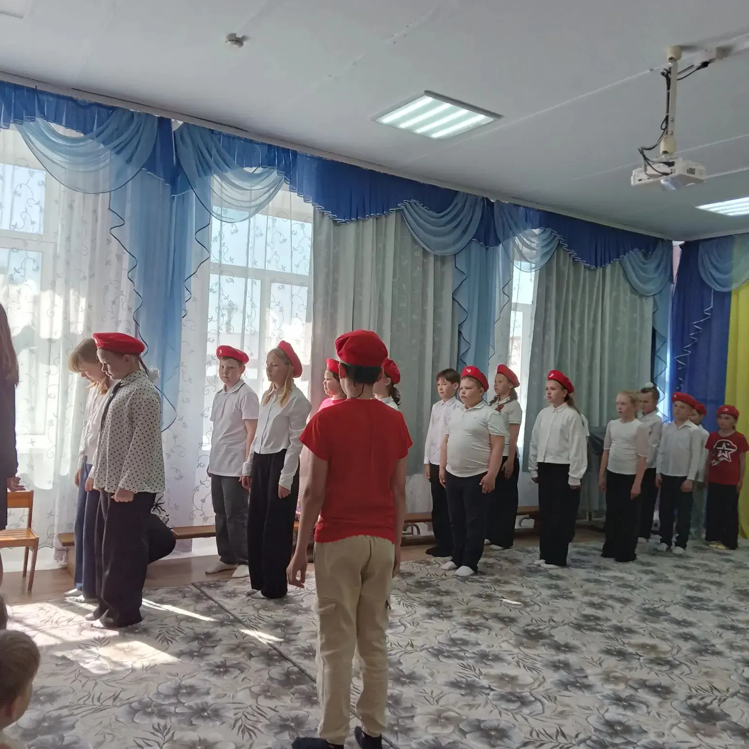 🌟 В рамках мероприятий трека «Орлёнок‑хранитель исторической памяти» команда юнармейце...