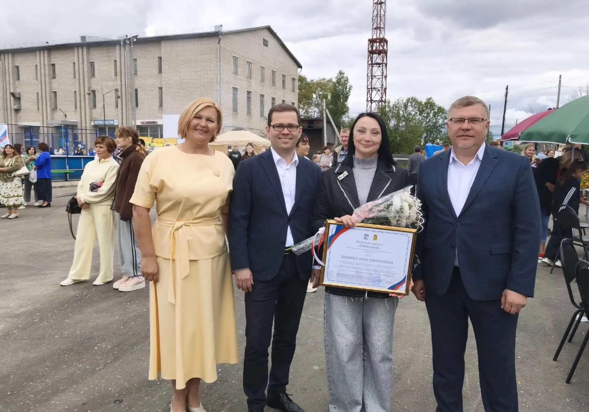 День посёлка в Опарино: праздник для всех жителей!