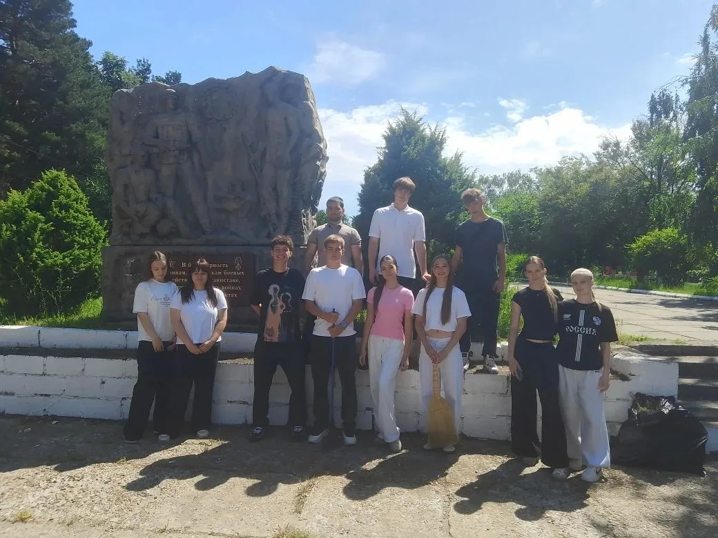 🌟В преддверии Дня памяти и скорби— студенты Кропоткинского техникума технологий и железнодорожного 