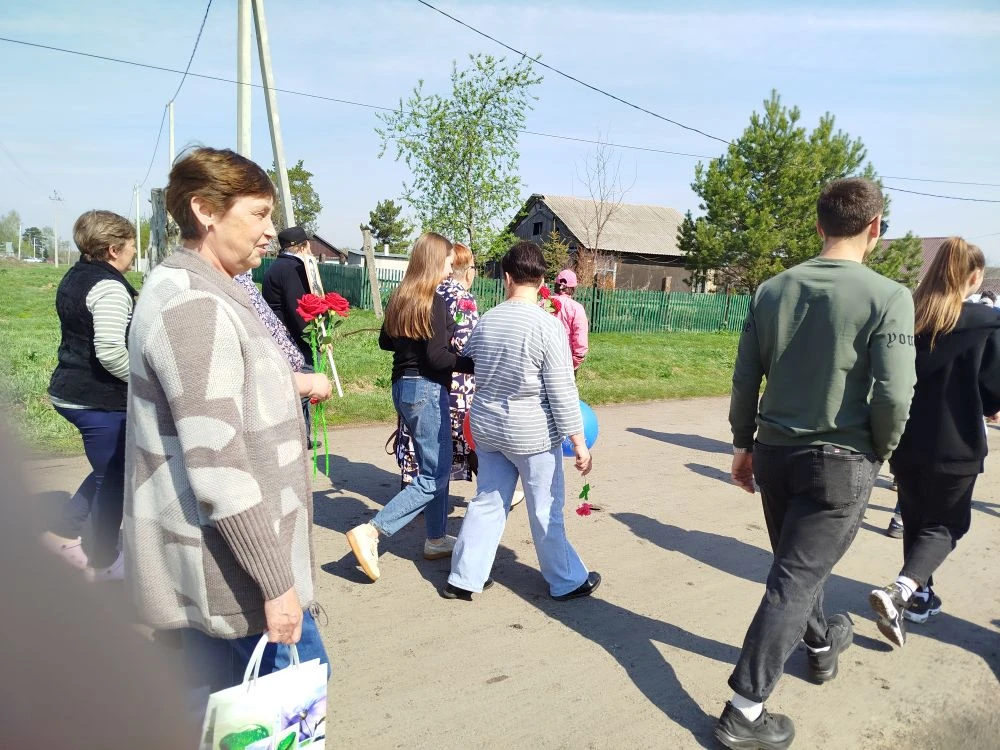 Сотрудники и родители с  воспитанниками нашего  детского сада,  приняли активное участие в торжестве