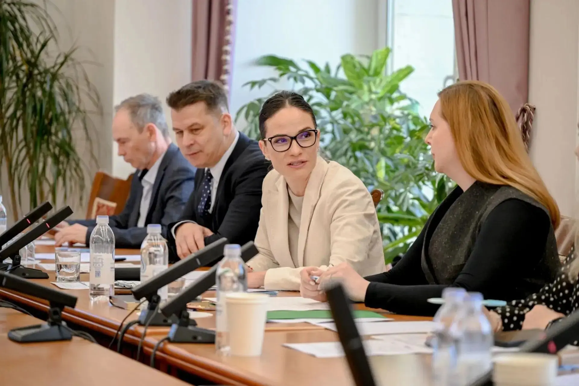 «Тихо, идут экзамены» — сегодня в Галерее Славы администрации Ленинградской области — к...