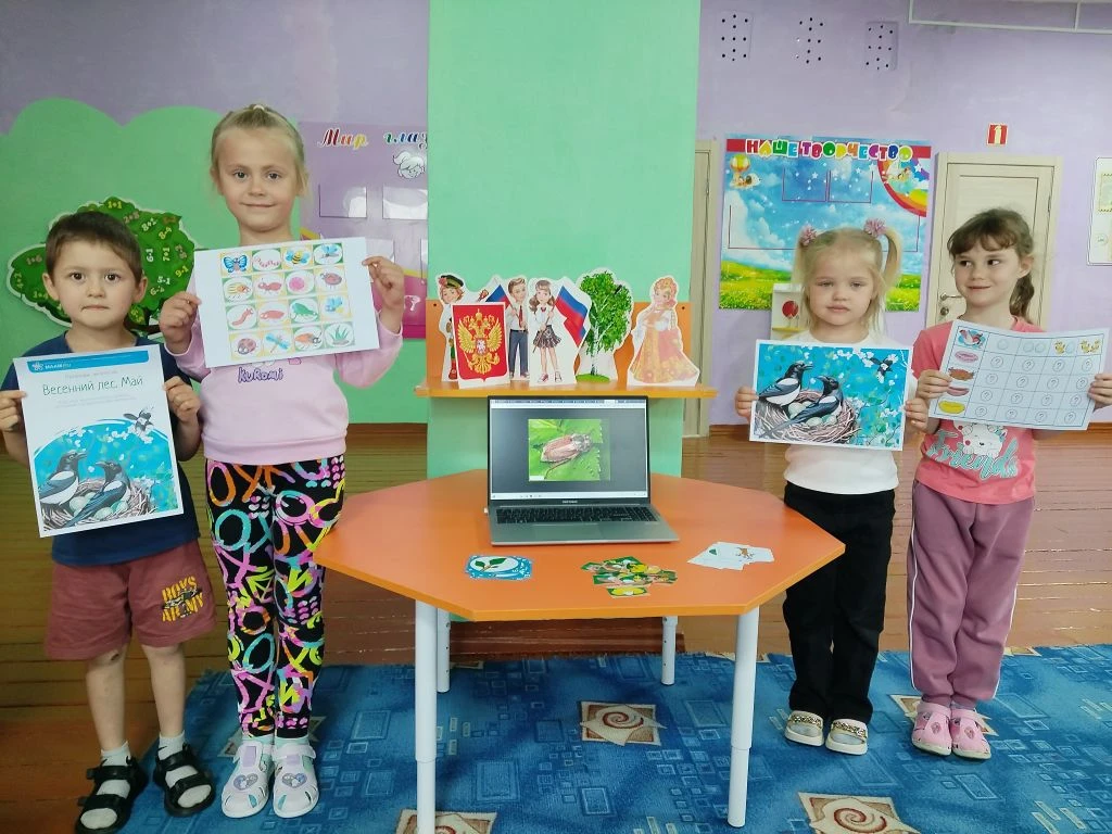 Сегодня, вместе с детьми, мы совершили увлекательное путешествие в весенний лес. Ребята...