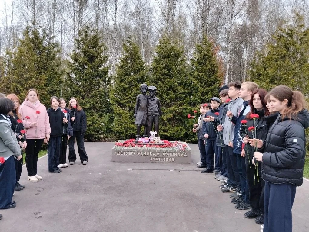 #ДеньПамятиЖертвГеноцида   #ОбразованиеЛобри  #ОрлятаРоссии   #Первые  #Росдетцентр #МБОУСОШ2ЛОБНЯ  