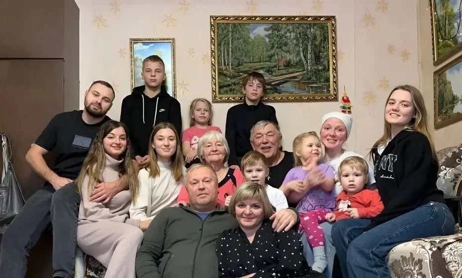 Сегодня День семьи, любви и верности! Он объединяет миллионы россиян, напоминая о том, ...