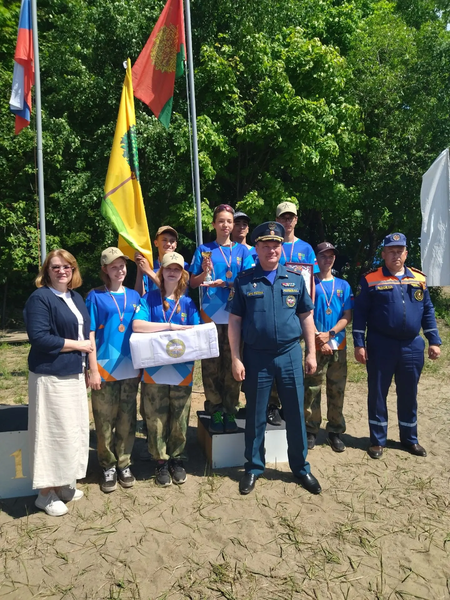 🏆Команда Липецка стала призером региональных соревнований «Школа безопасности»   Состязания проводят