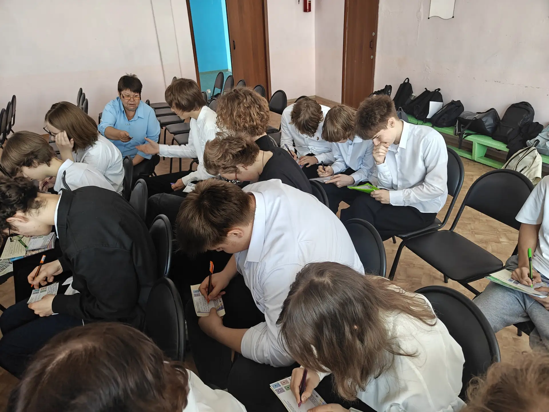В Центре образования №23 прошёл телемост под названием «Город трудовой доблести - город моей гордост